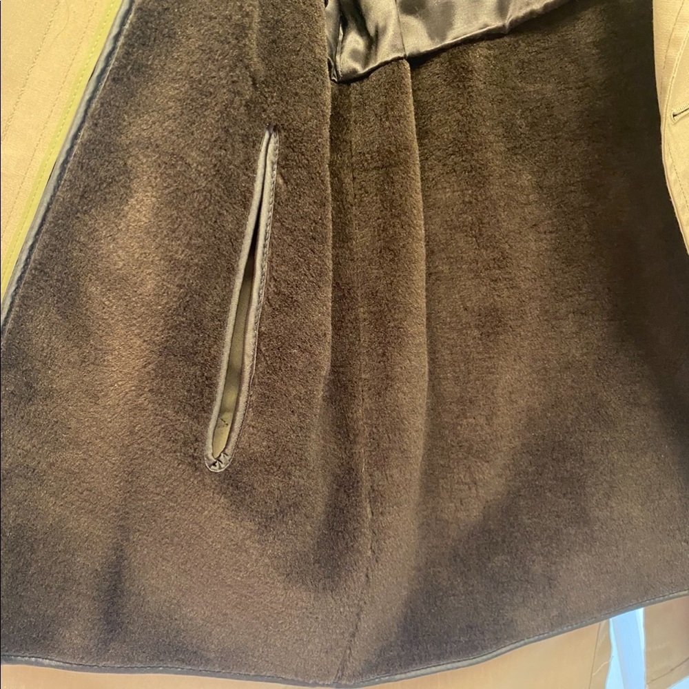 Vintage Oversized Beige Trench Coat - Picture 3 of 7